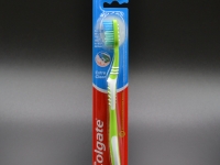 Зубна щітка Colgate / Extra clean / medium / 1 шт